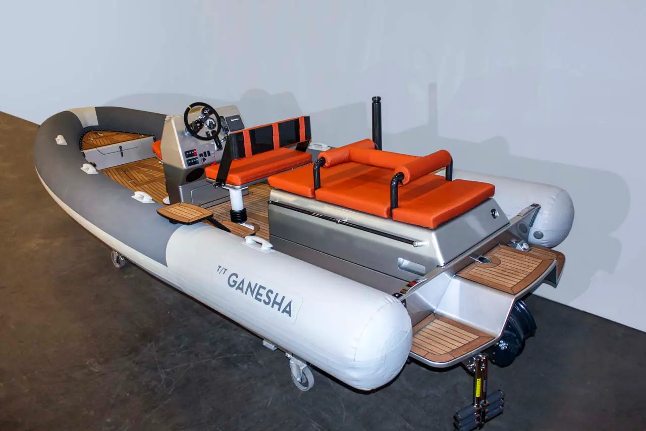 Xtenders 6.3m Rib