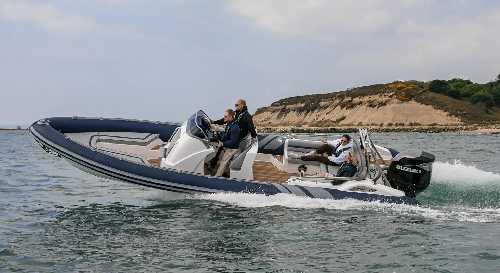 Cobra Ribs Nautique 8.2