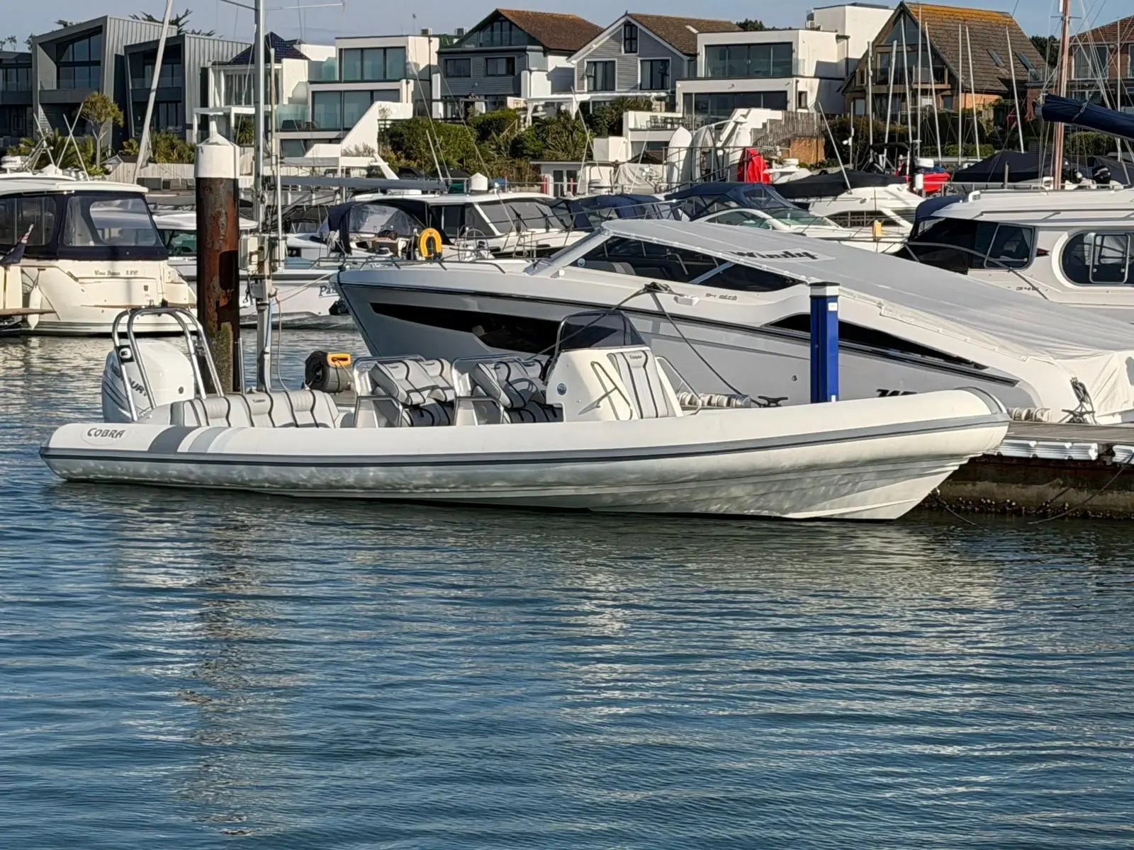 Cobra Ribs Nautique 8.5