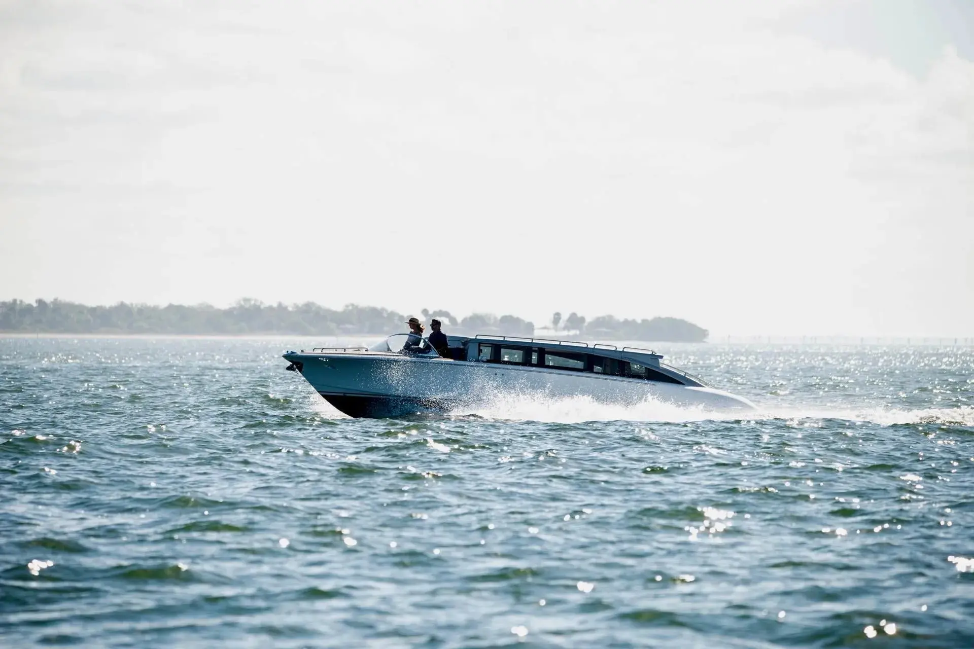 Hodgdon 10.5m Venetian Open Tender