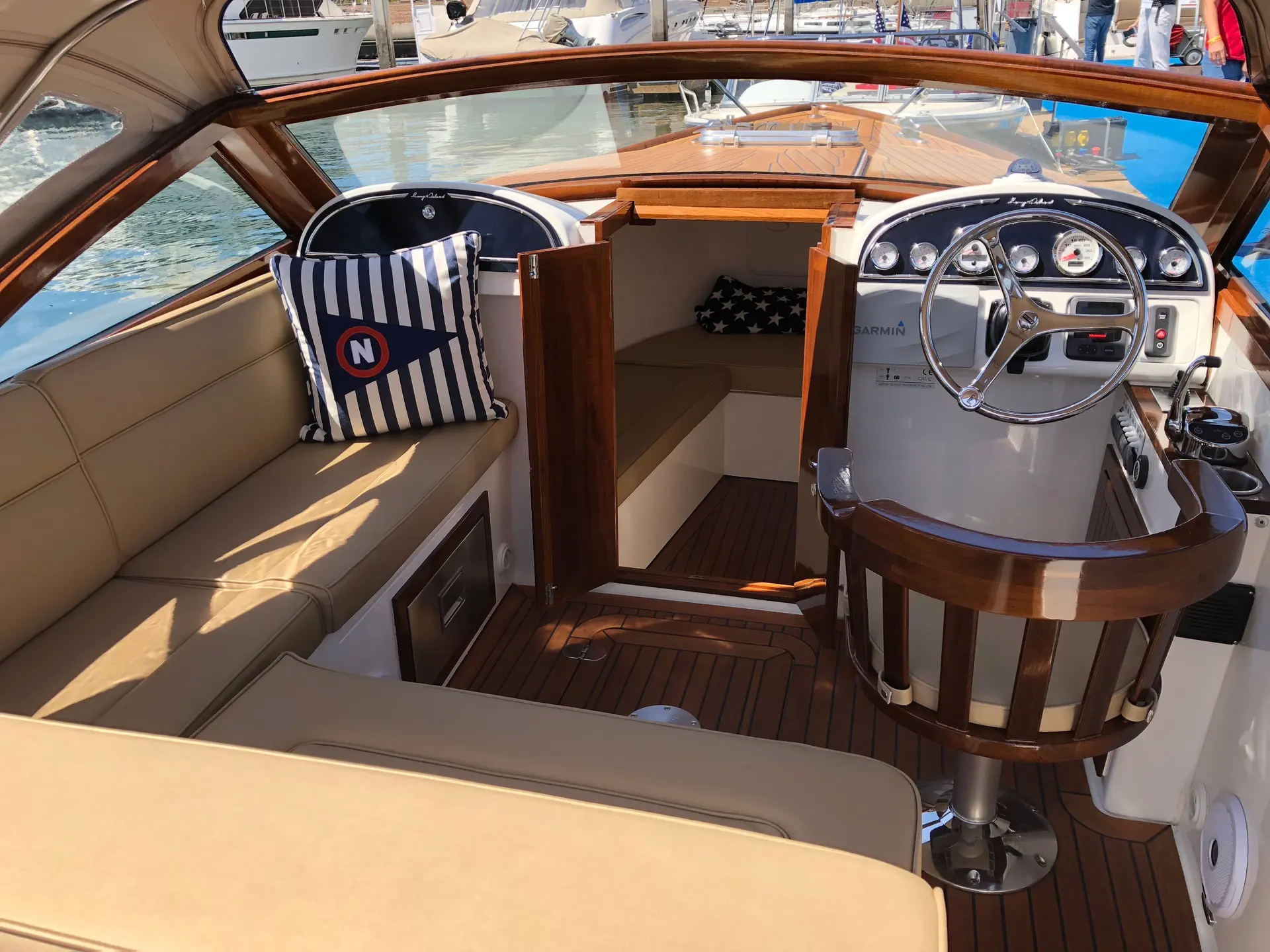 Long Island 25 Runabout