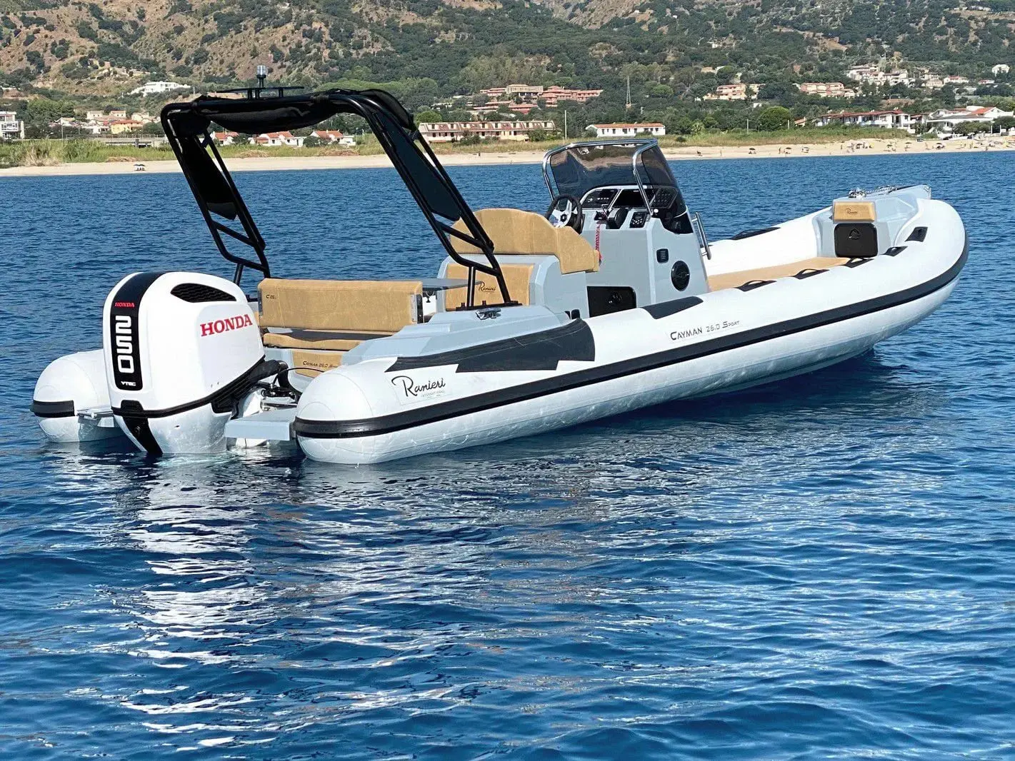 Ranieri International Cayman 26.0 Sport