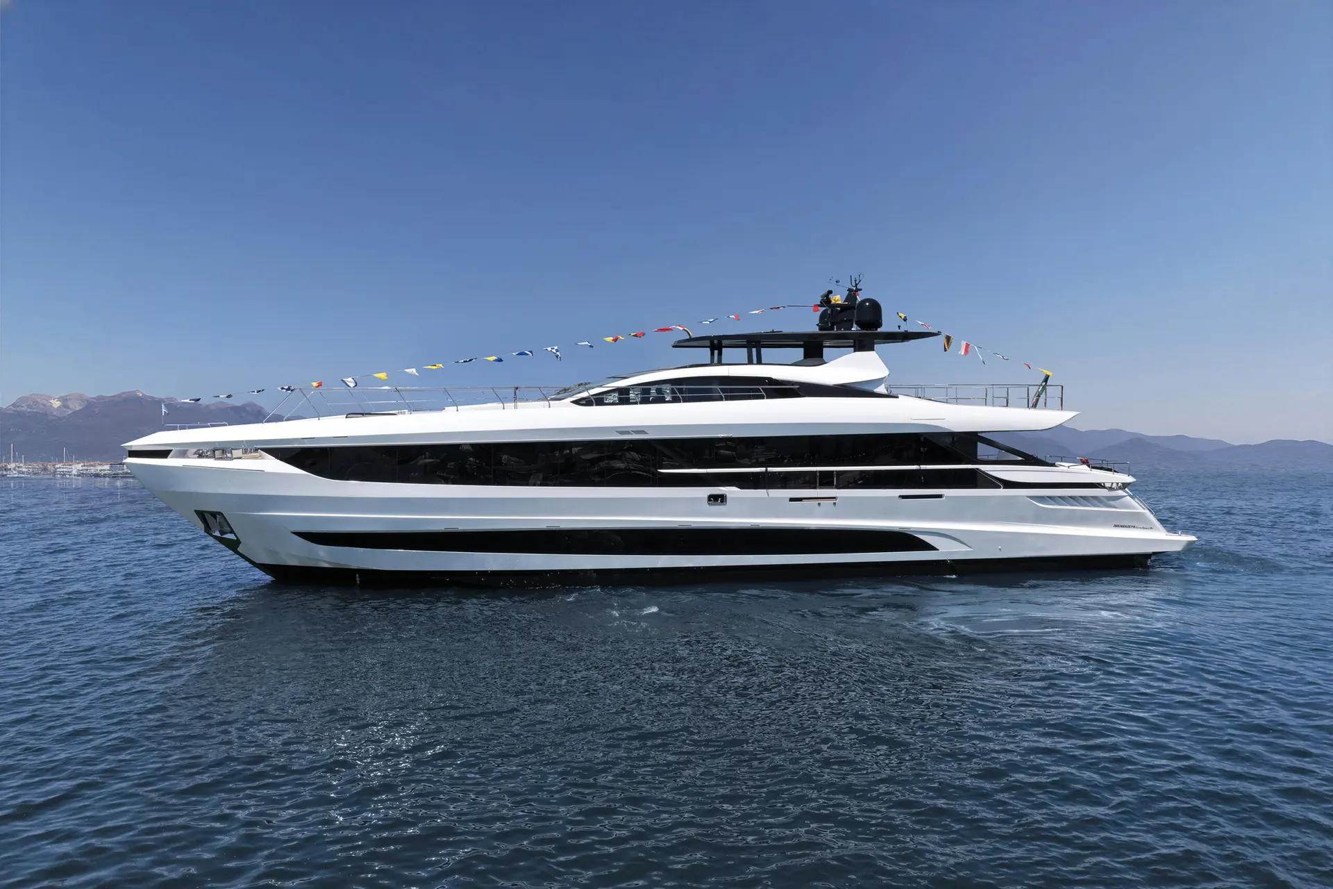 Magazzù MX-18 Coupe