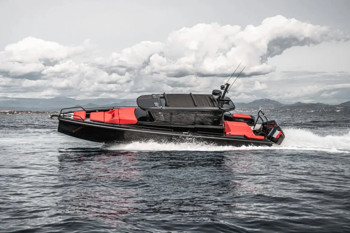 Brabus Marine Shadow 900 Spyder Black Ops