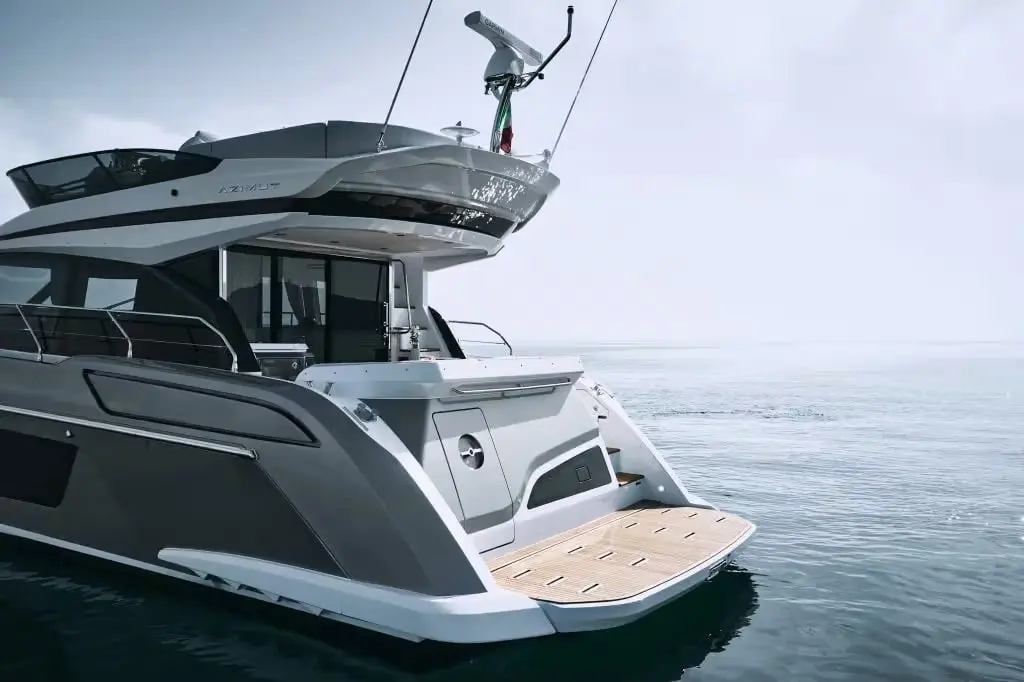 Azimut Fly 53