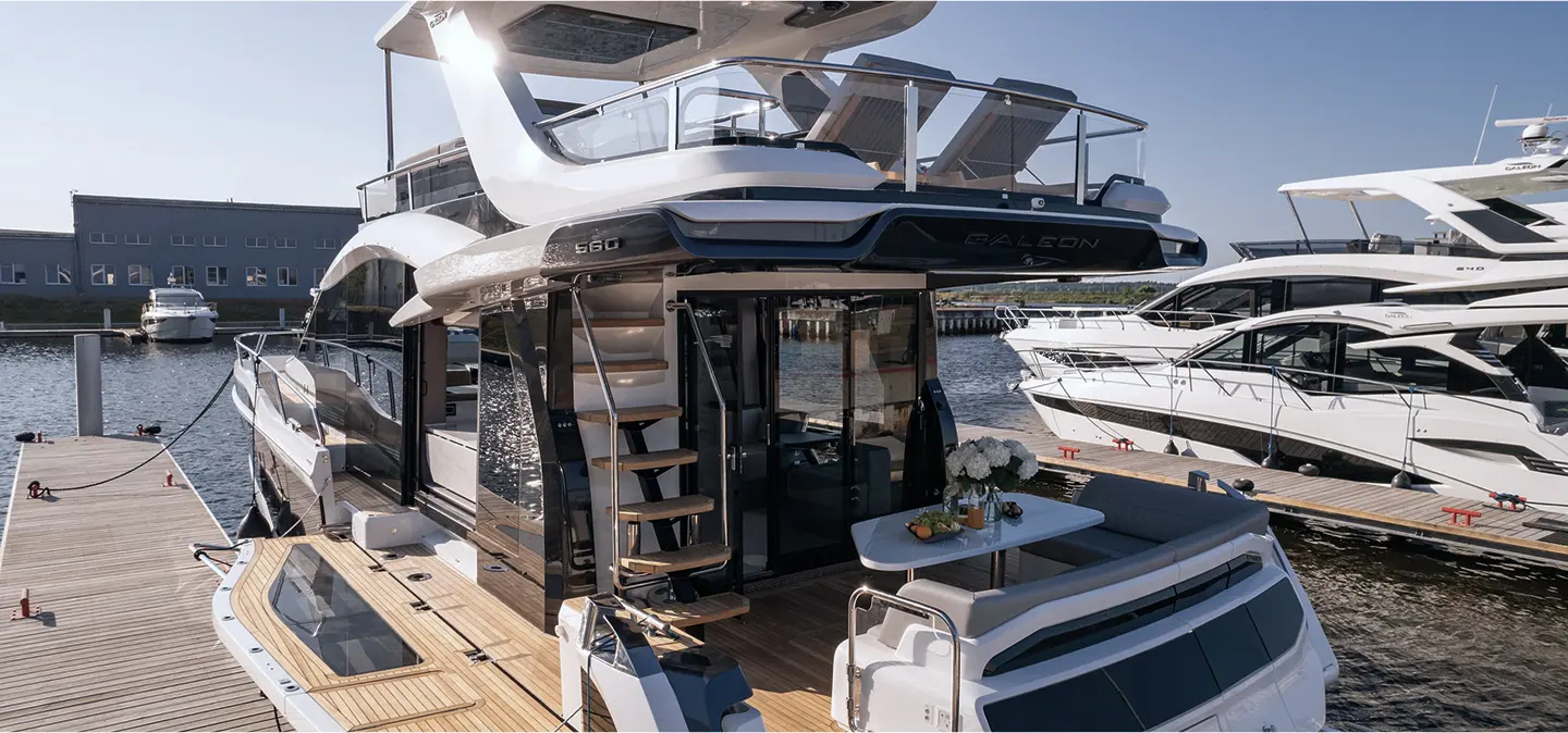 Galeon 800 Fly