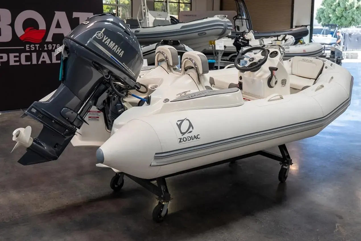 Zodiac Yachtline 360