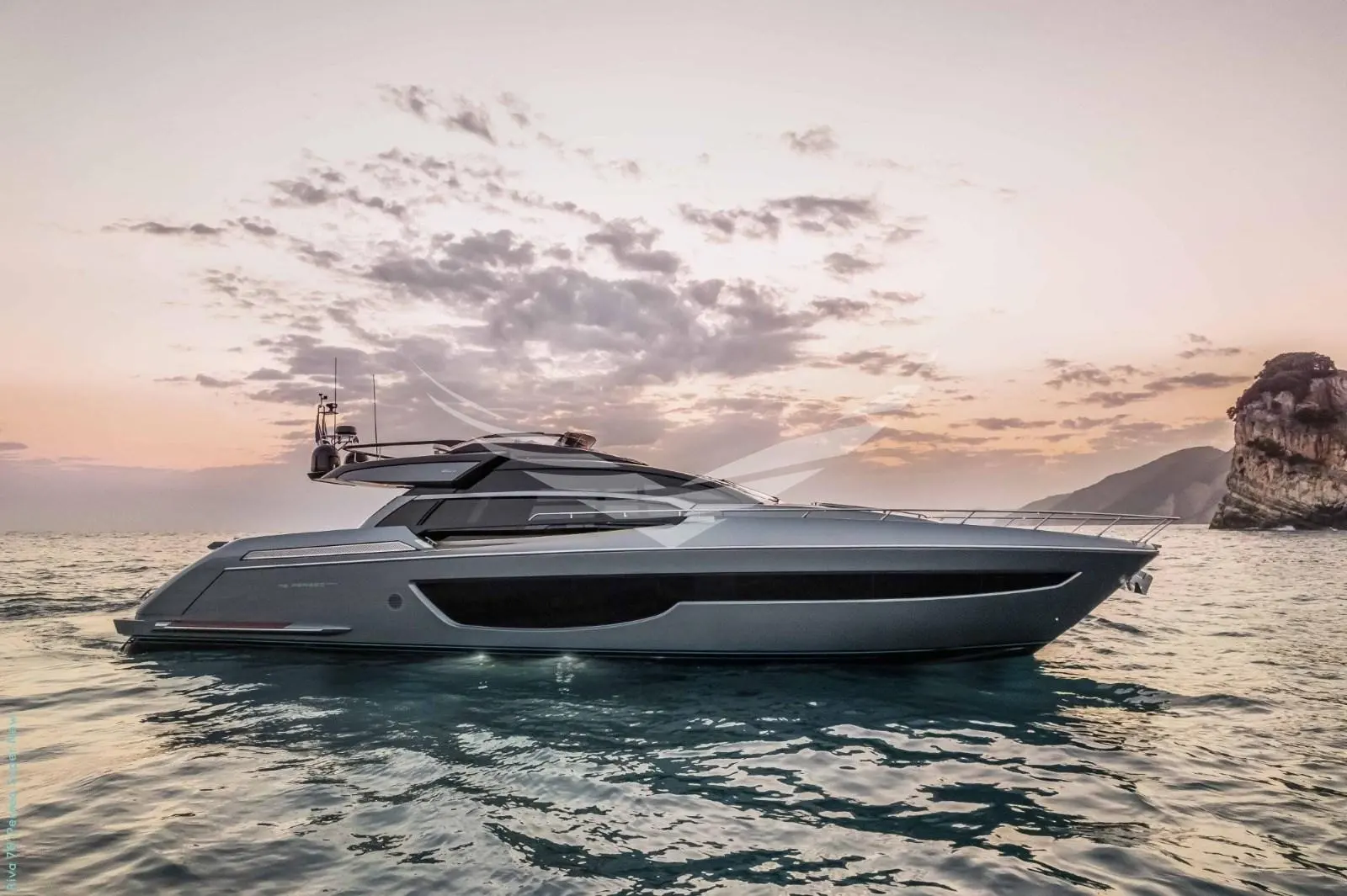Riva 76' Perseo Super