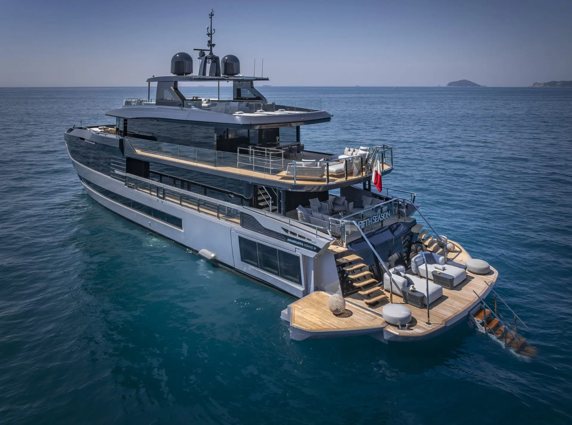 Mangusta Oceano 39