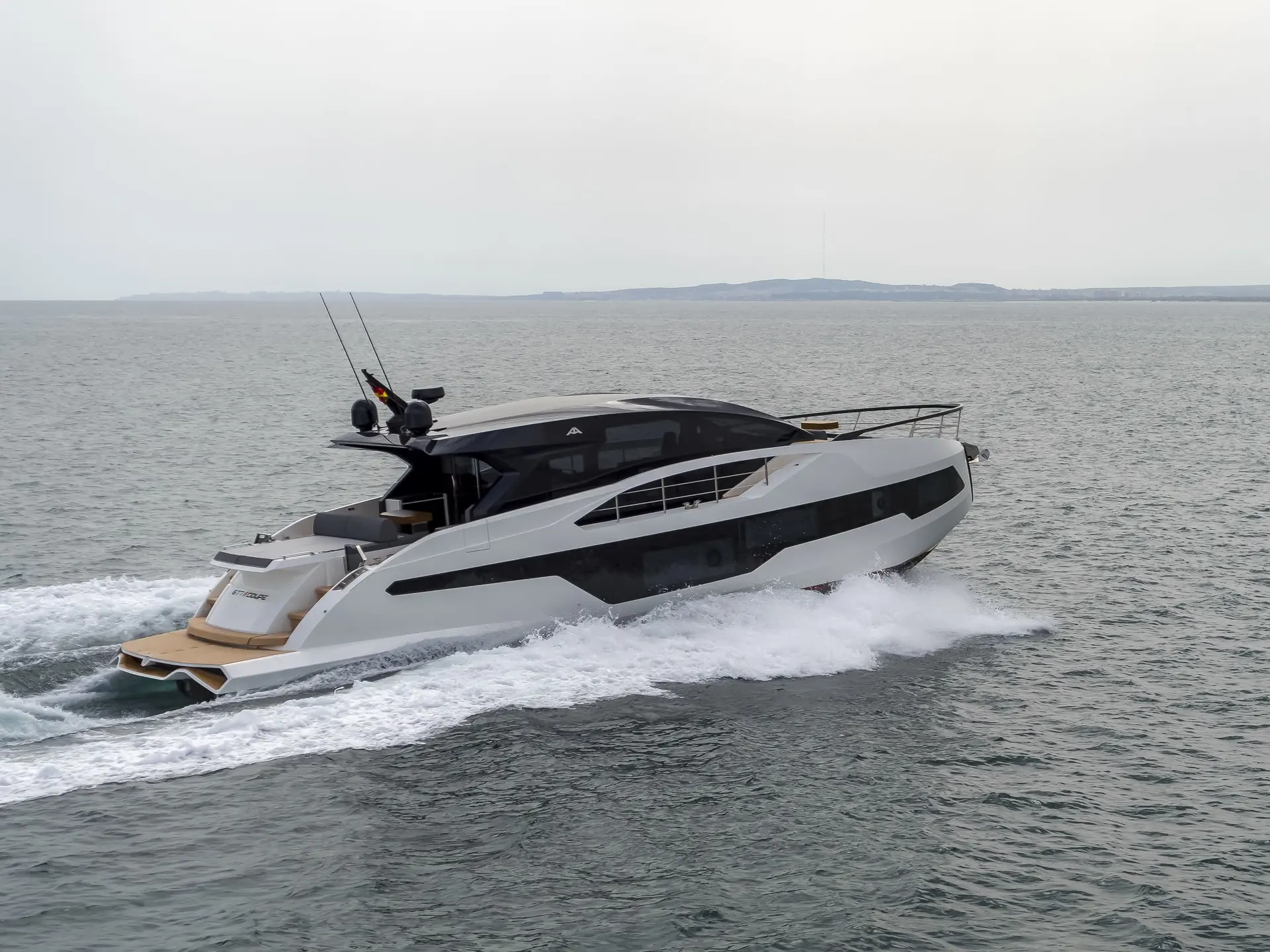 Astondoa 677 Coupé