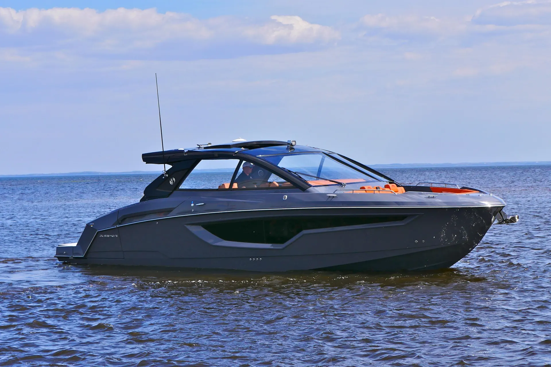 Cruisers Yachts 42 GLS I/O