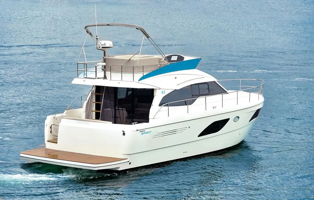 Rodman Spirit 42 Fly