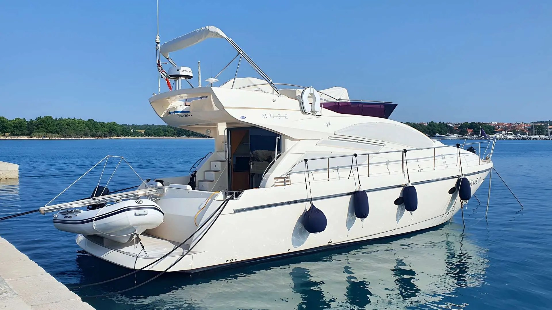 Rodman Muse 44