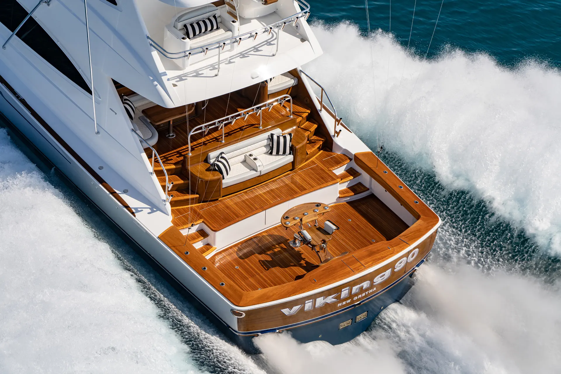 Viking Yachts Viking 90C