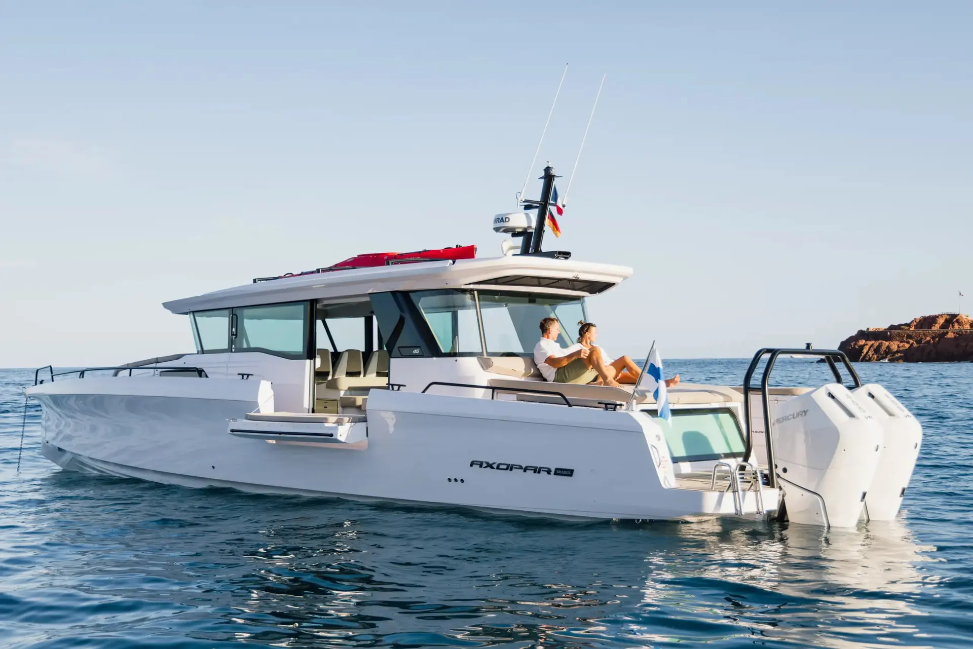 Axopar 45 XC Cross Cabin