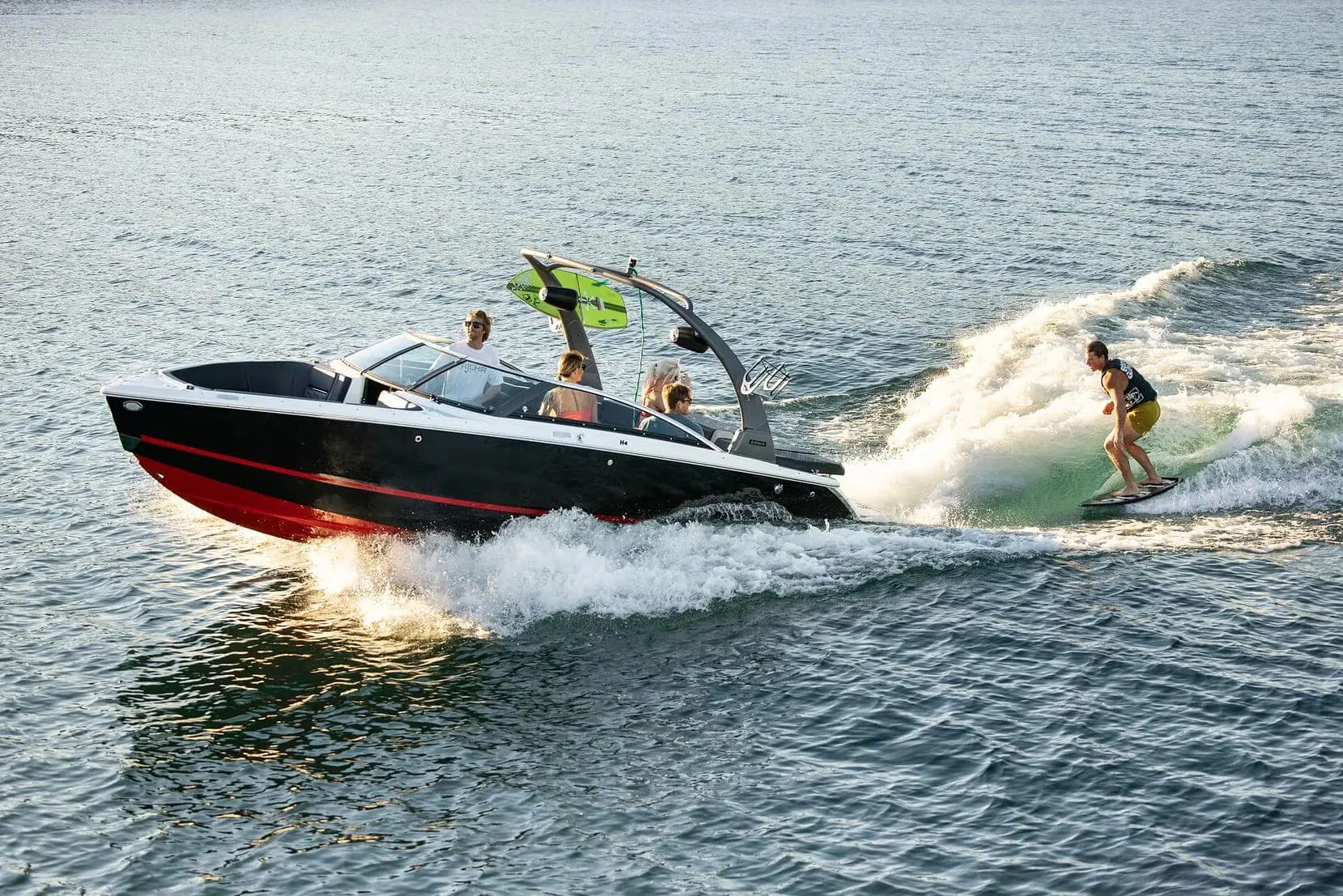 Four Winns H4 Surf