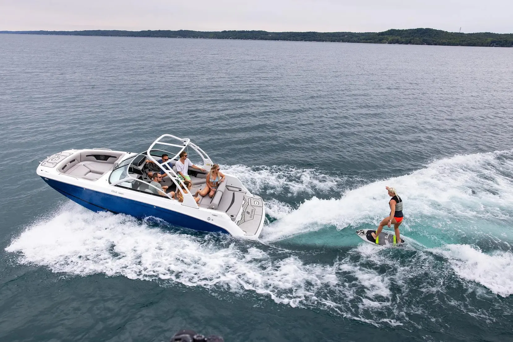 Four Winns HD3 Surf