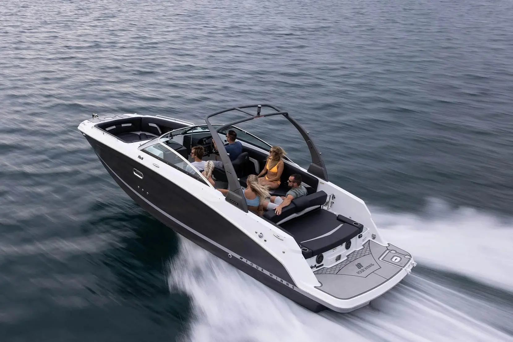 Four Winns HD8 Surf