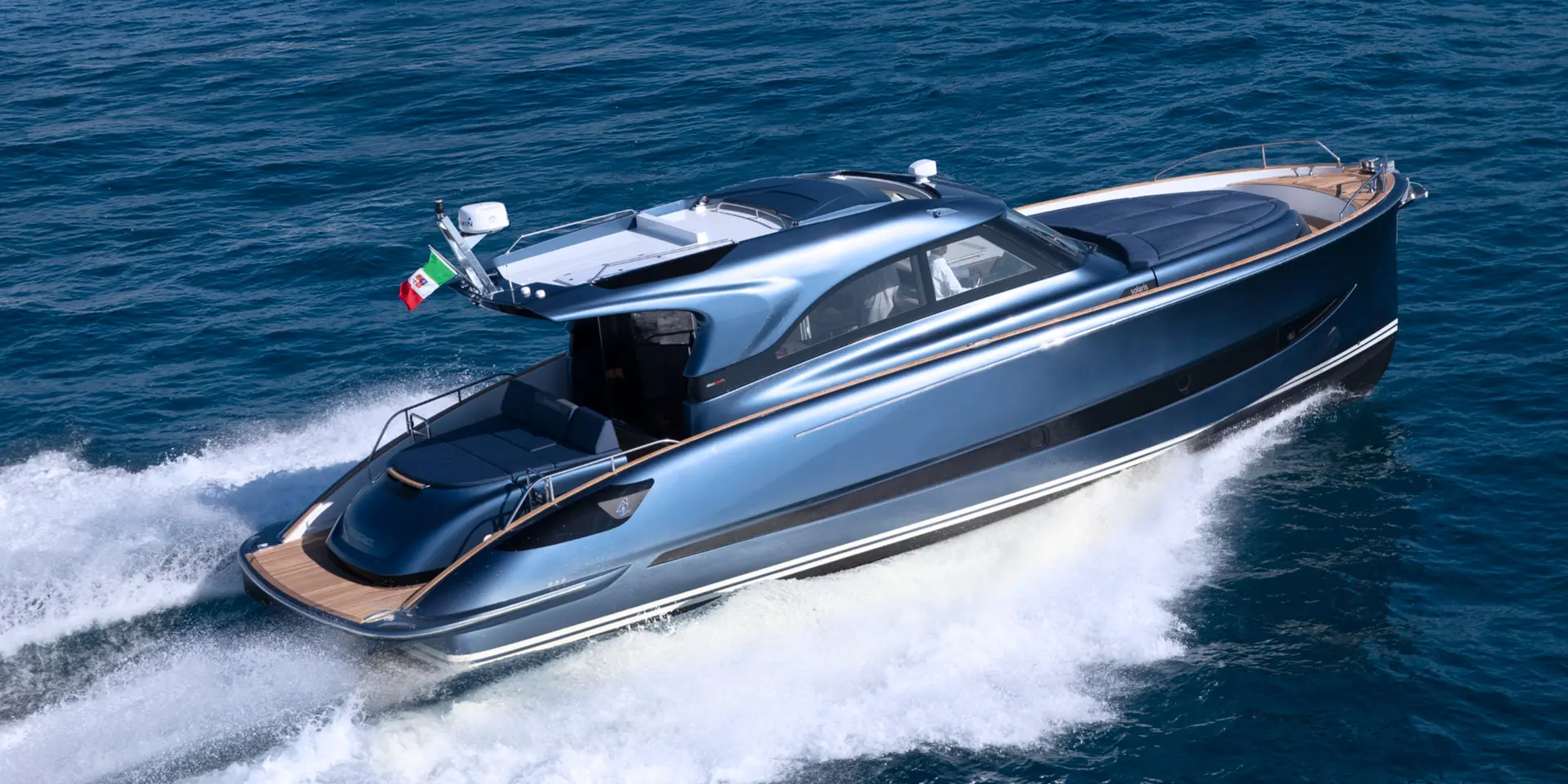 Solaris Power 48 Coupé