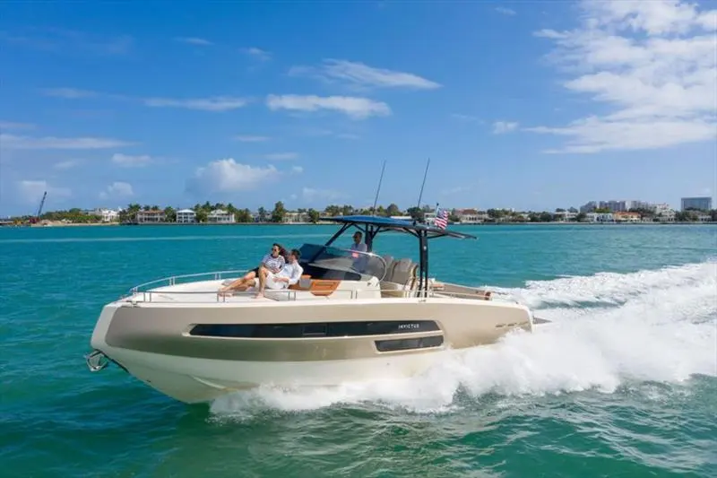 Invictus GT370