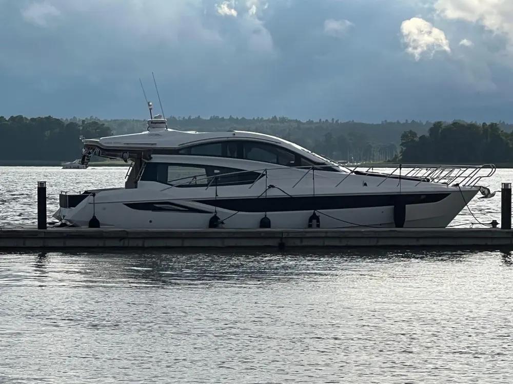 Galeon 450 HTC