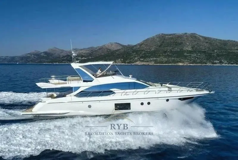Azimut Fly 72
