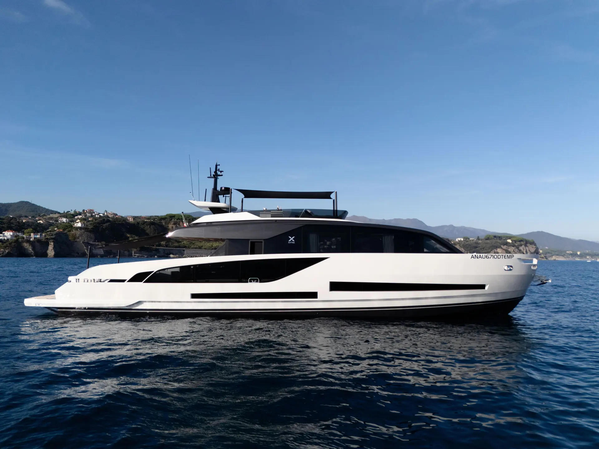 Extra Yachts X90 Fast