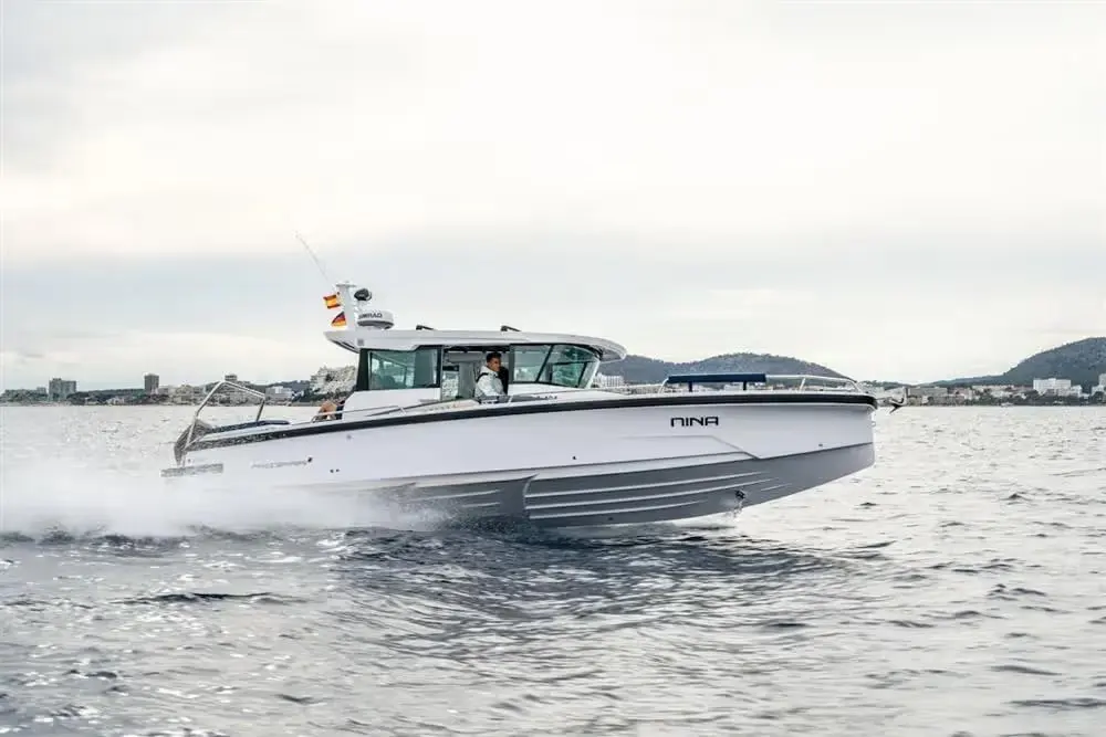 Axopar 29 XC Cross Cabin