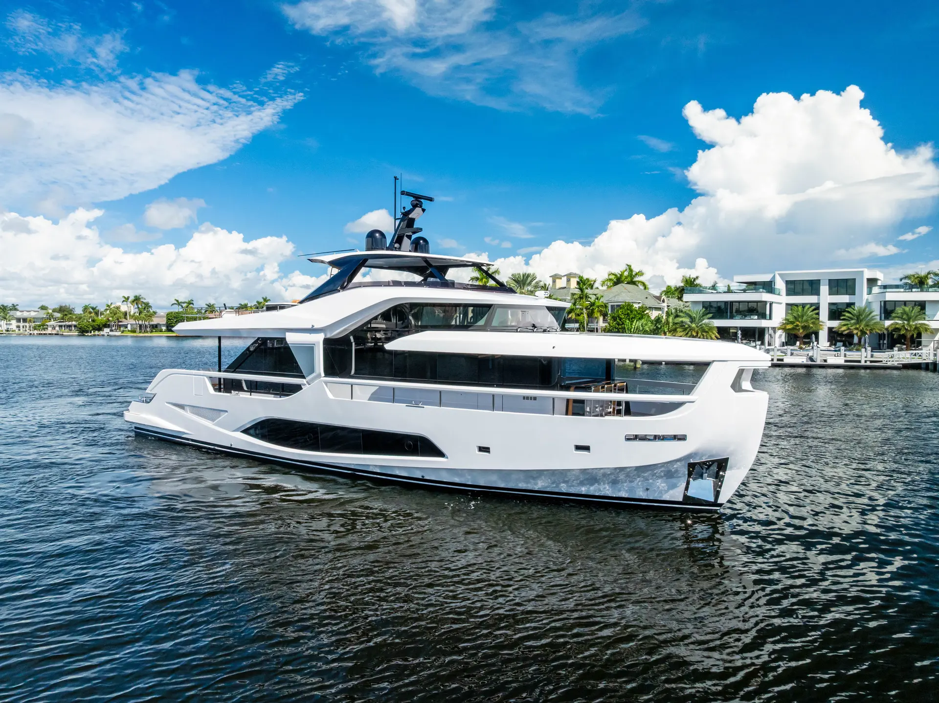 Ferretti Yachts INFYNITO 80