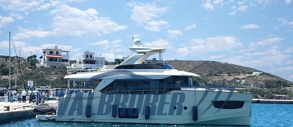 Absolute Navetta 53