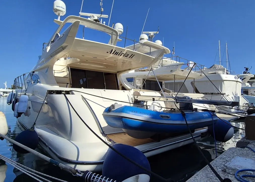 Azimut Fly 62
