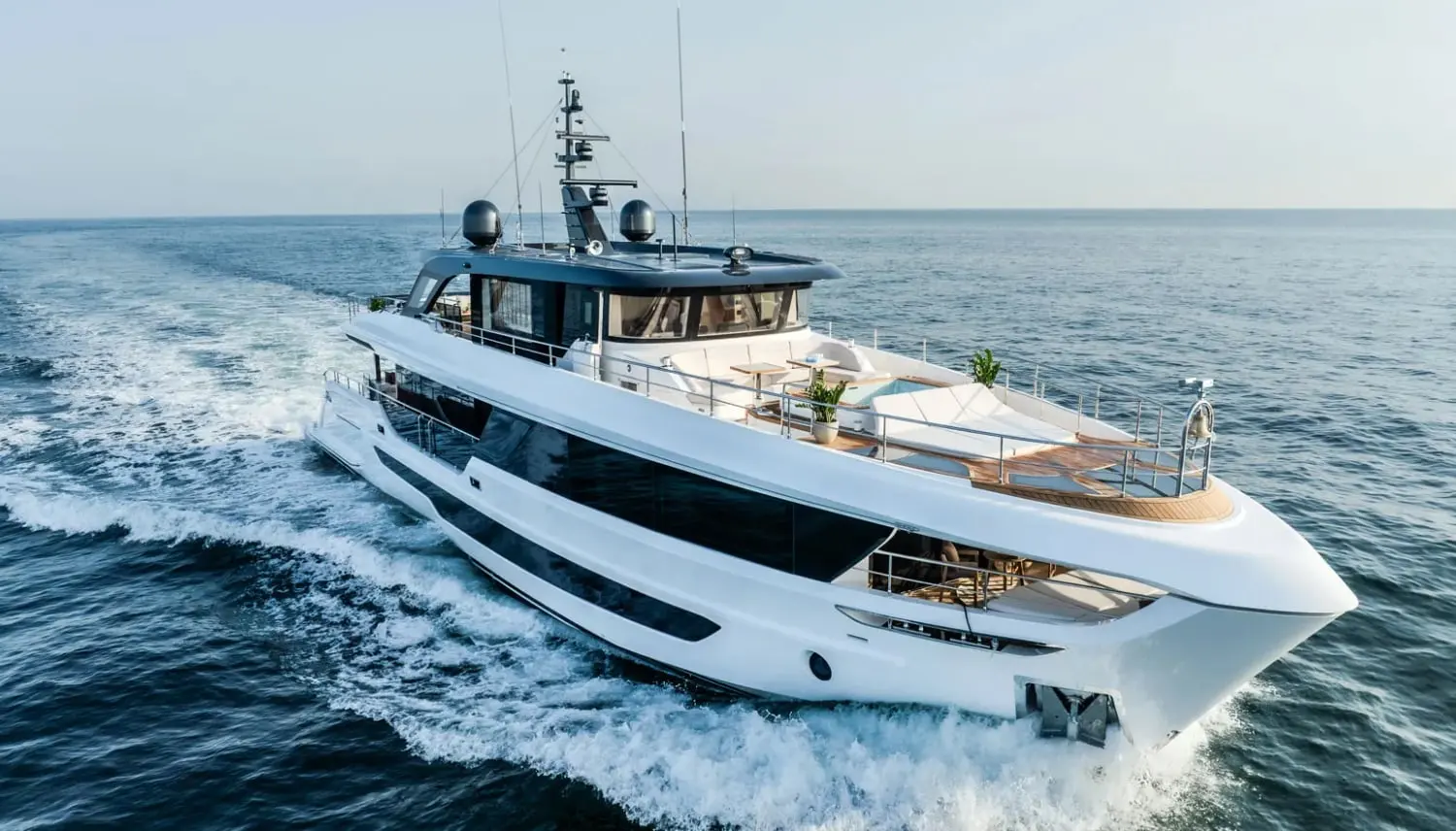 Gulf Craft Majesty 100 Terrace