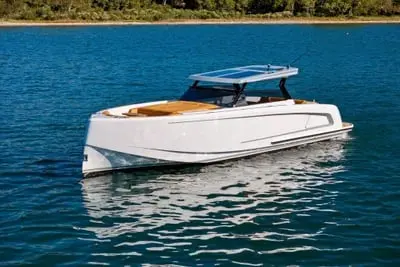 Vanquish Yachts VQ45 T-Top