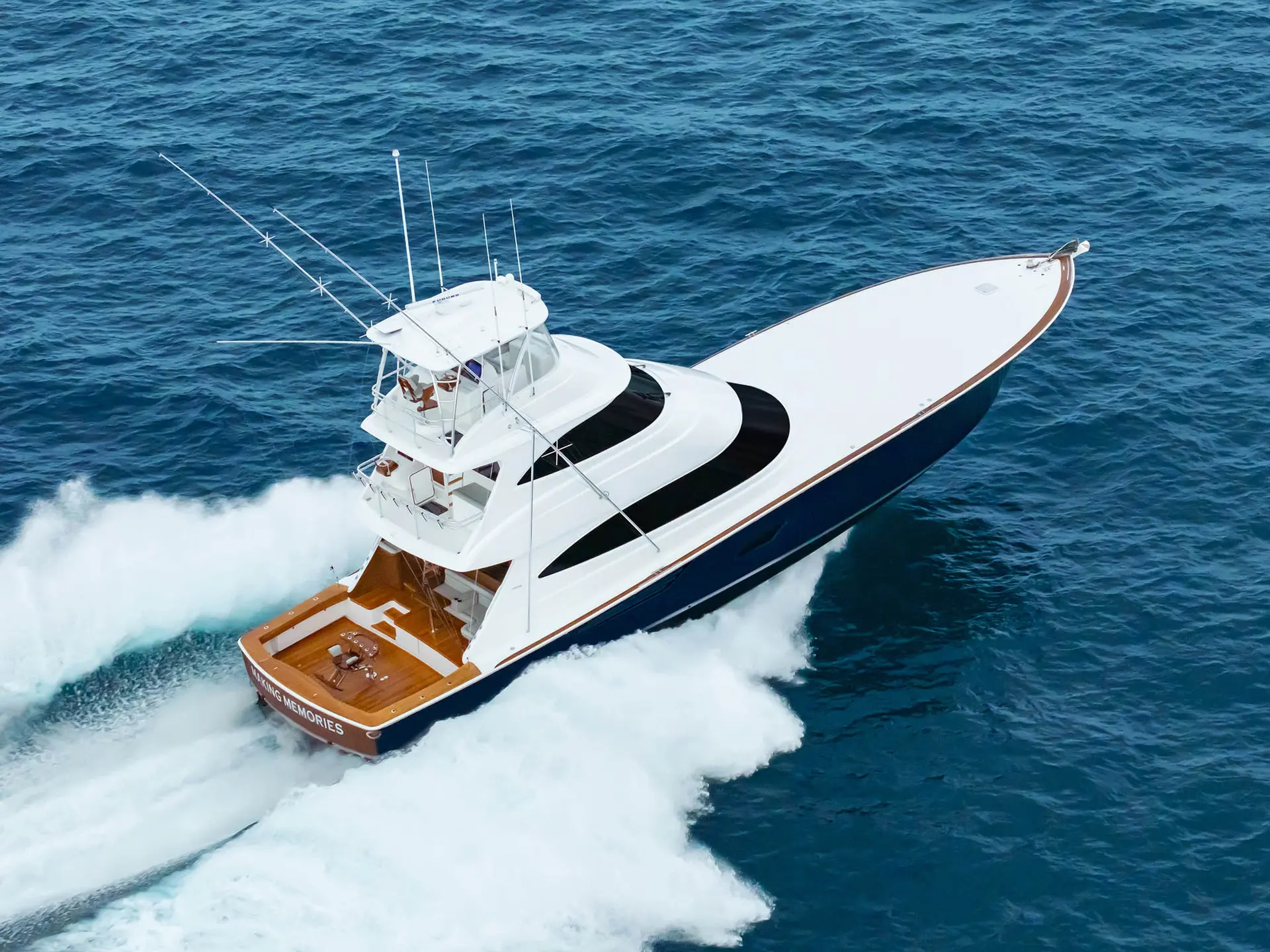Viking Yachts Viking 82SB