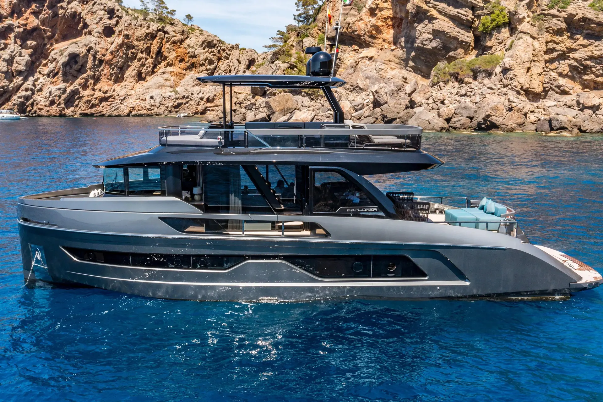 Explorer Yachts Explorer 62