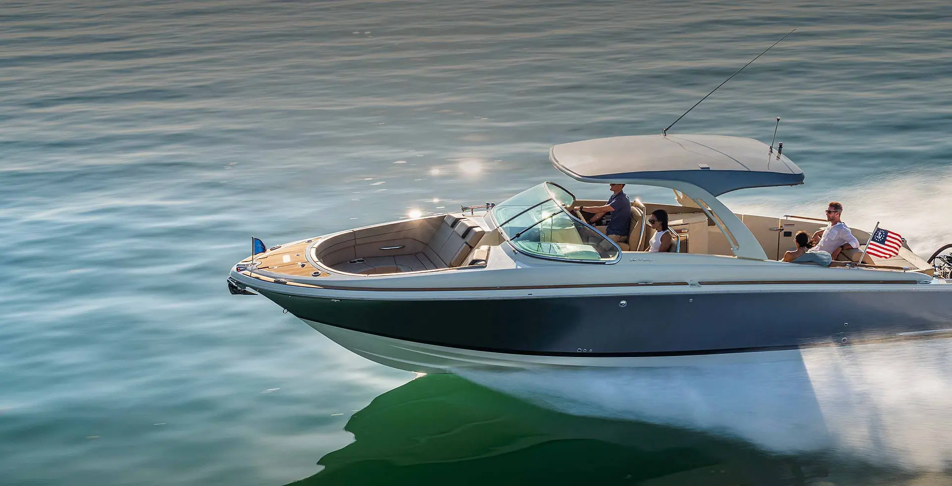 Chris Craft Launch 35 GT Surf