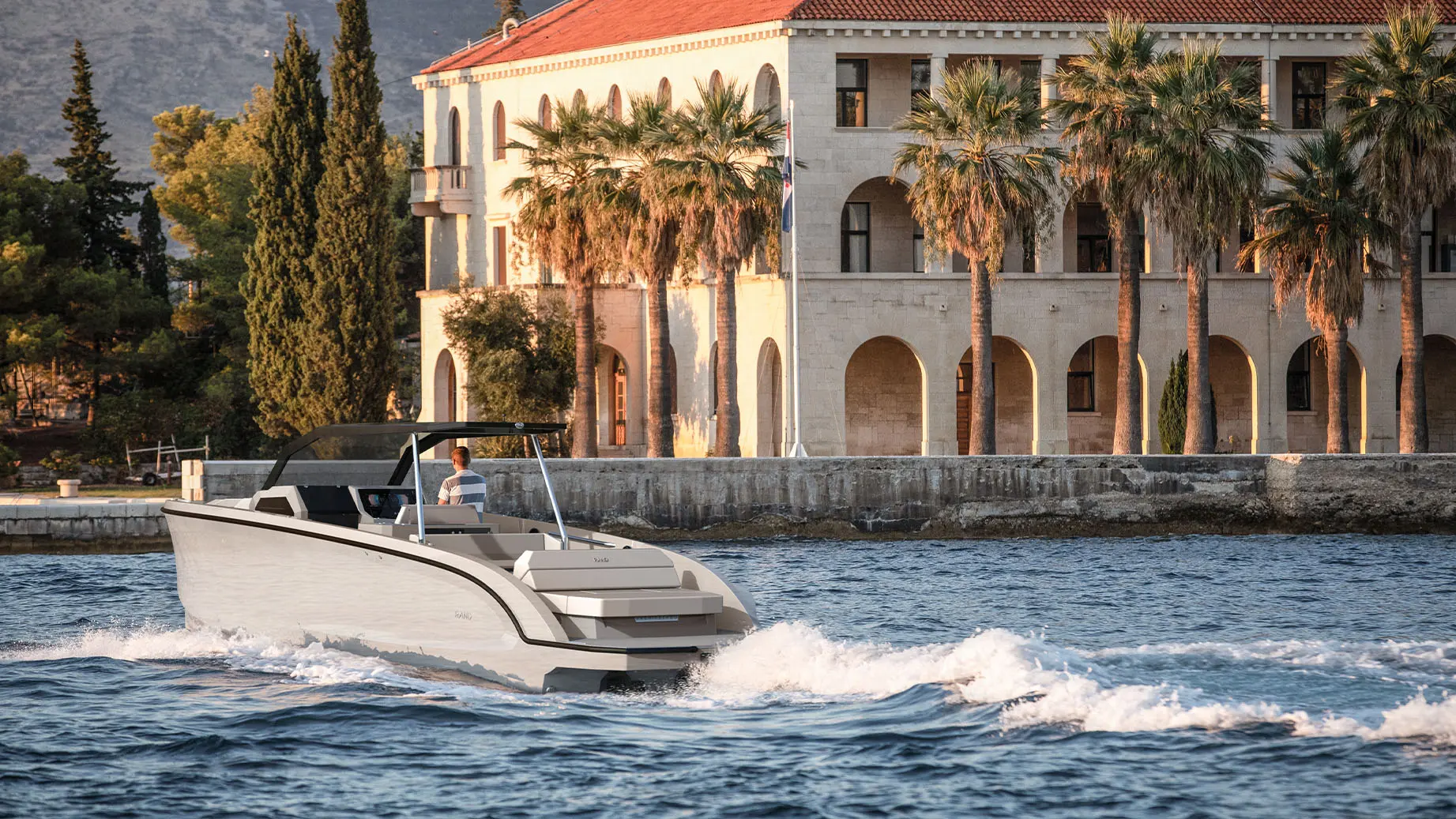 Rand Boats Escape 32