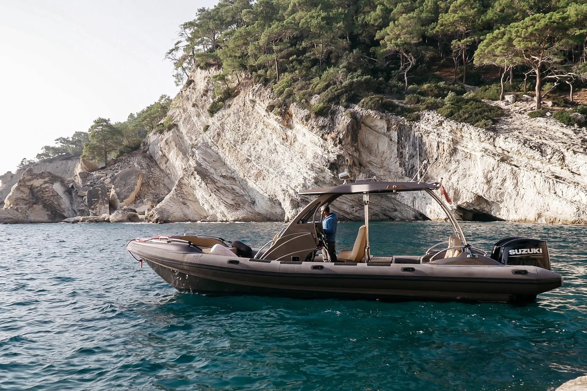 Bering Marine BM28 CC
