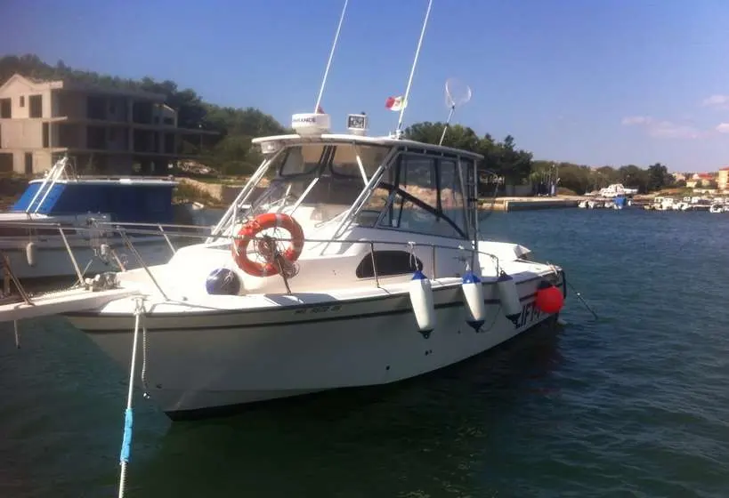 Grady-White Marlin 300