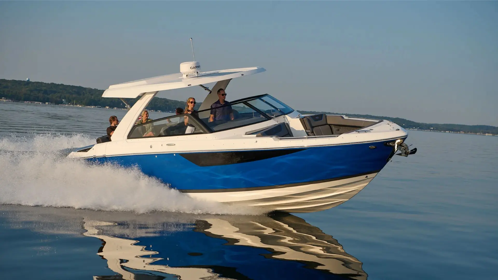 Cobalt Boats R35 Surf