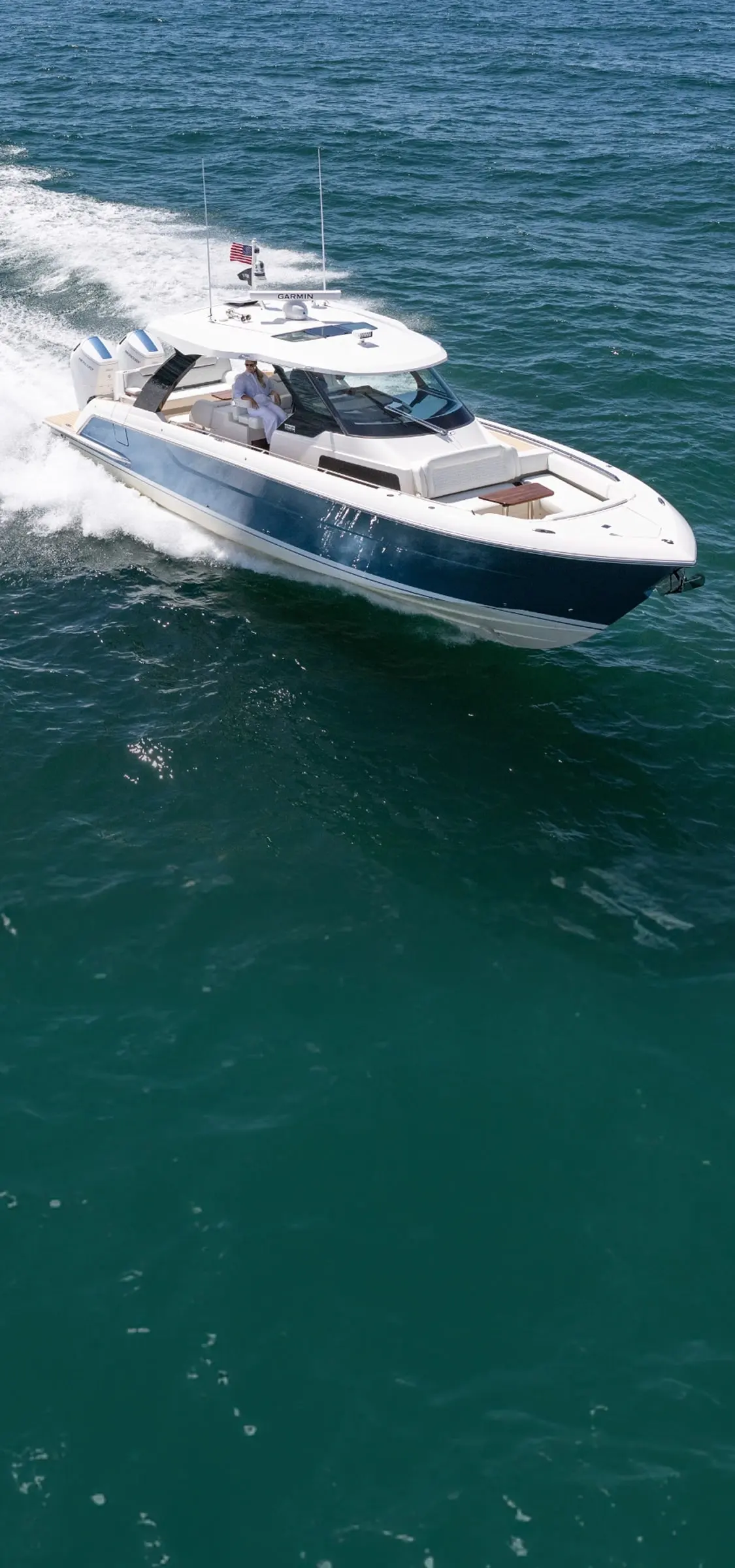 Tiara Yachts 39LS