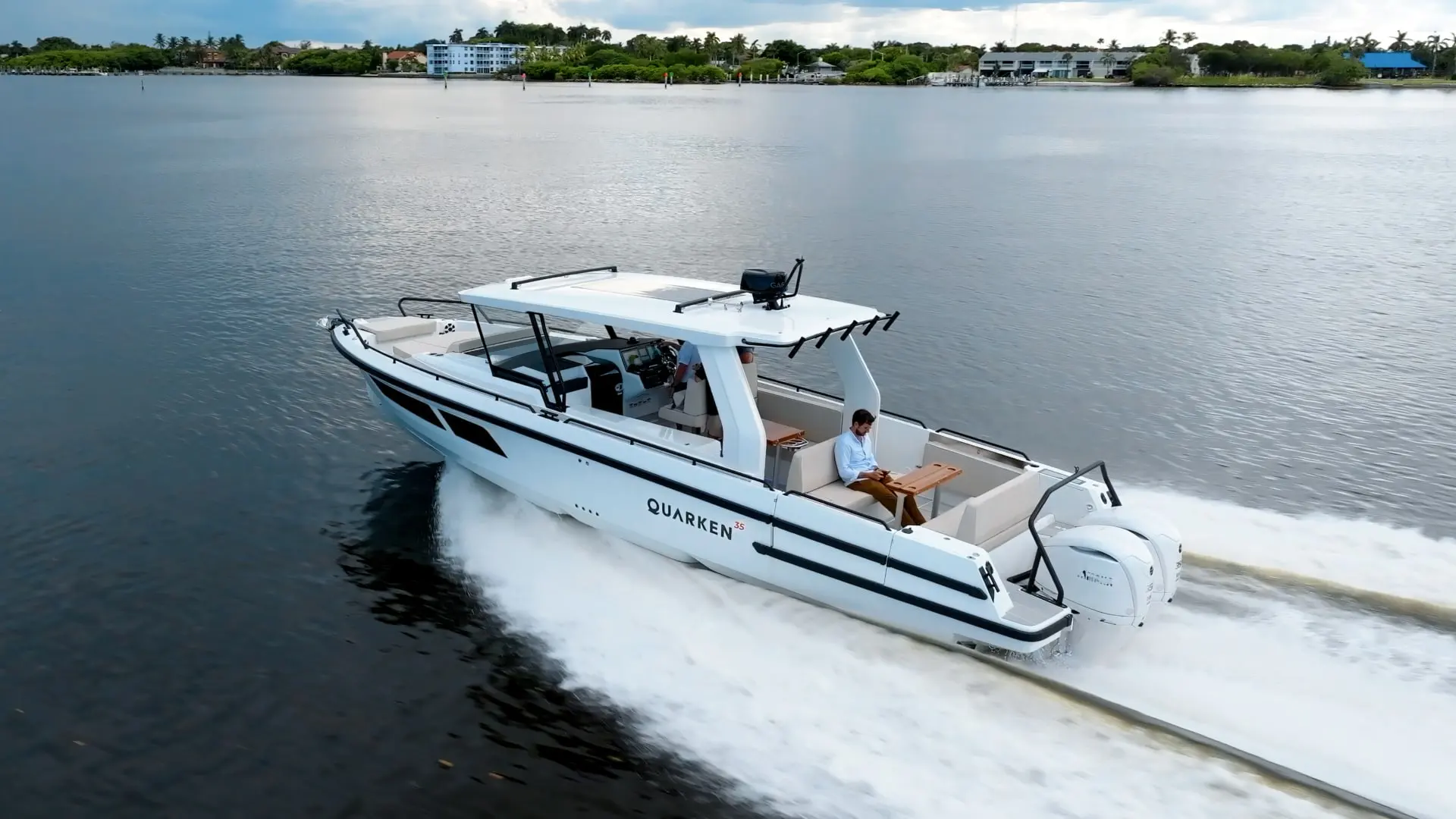 Quarken Boats Quarken 35 Grand Tourer