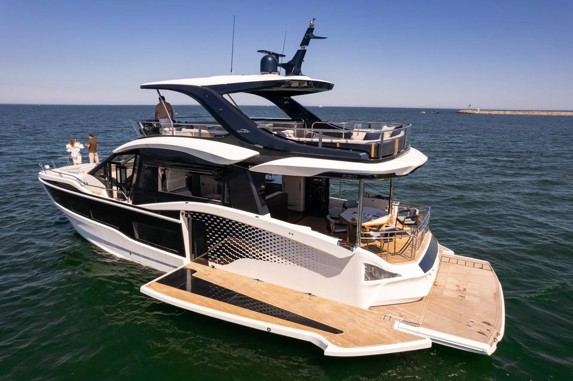 Galeon 620 Fly
