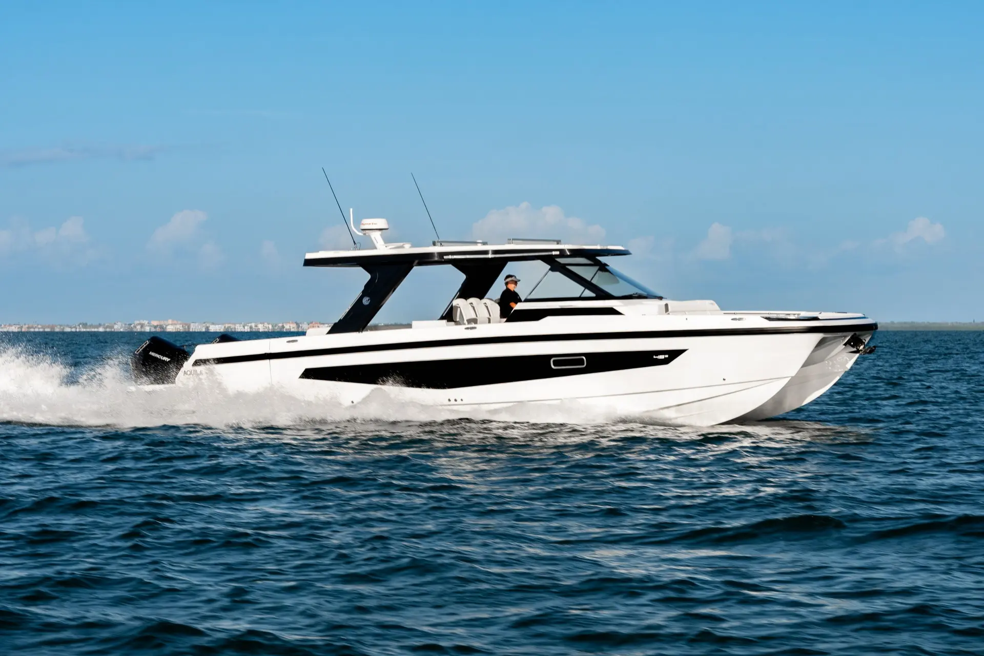 Aquila 45 Sport