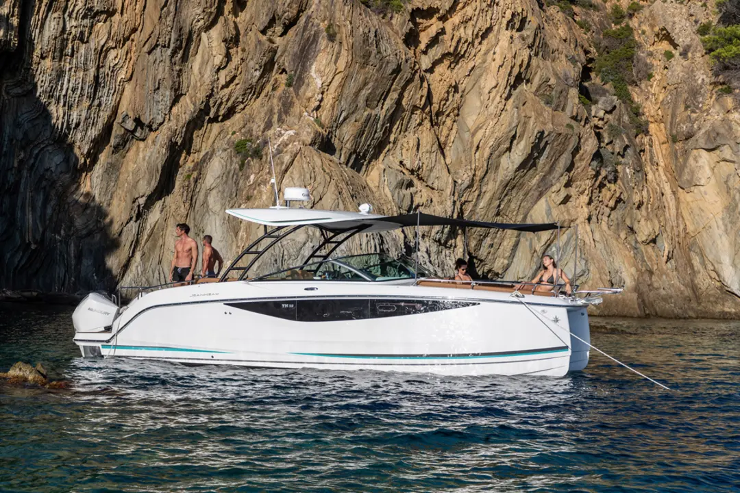 Jeanneau TH33