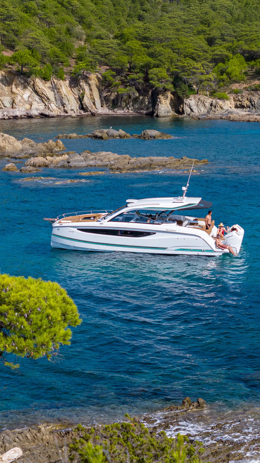 Jeanneau TH38