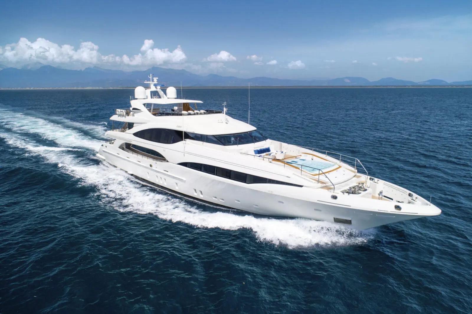 Mangusta Oceano 46