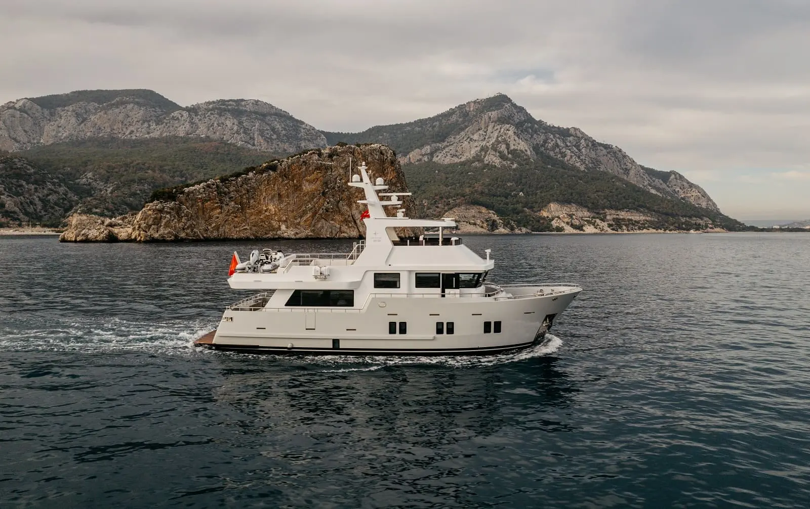 Bering Yachts Bering 65