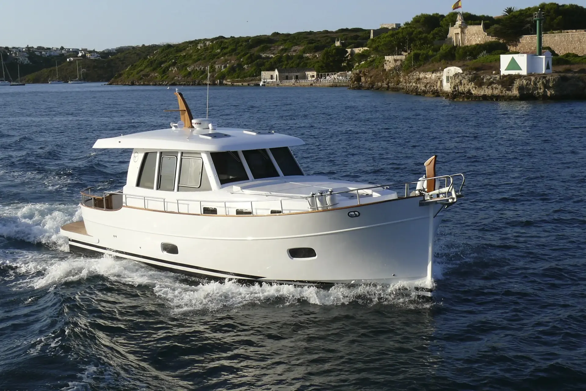 Sasga Yachts Menorquin 42 HT