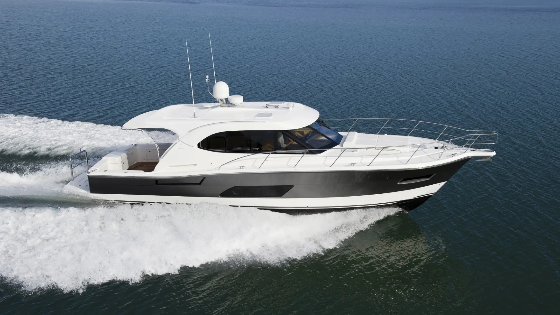 Riviera 445 SUV